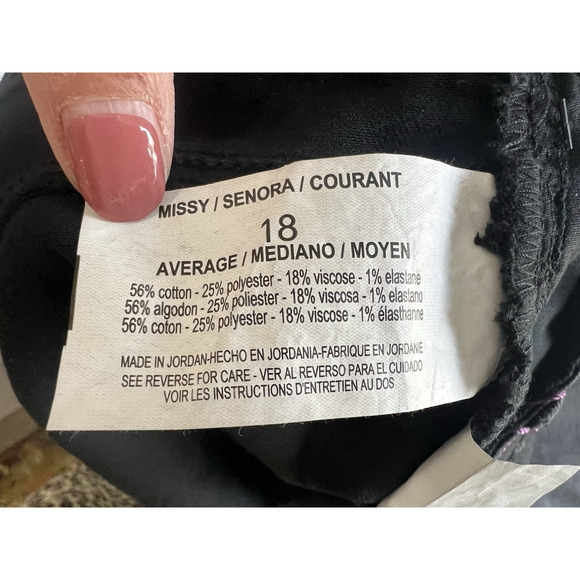 Bundle Gloria Vanderbilt Jeans Black /Grey Rinse Rail Straight Slimming NWT S-18 - Picture 9 of 10